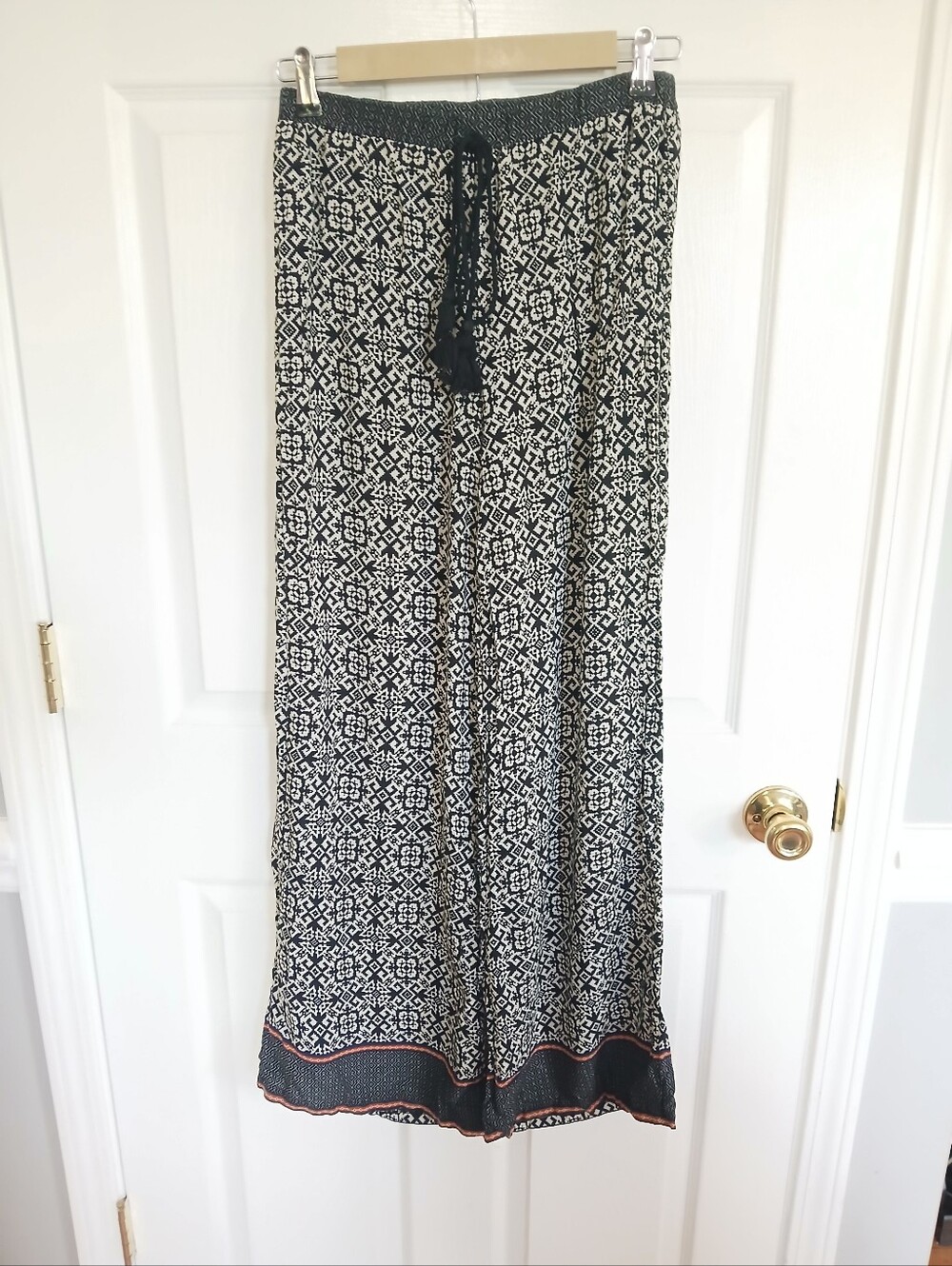 Sans Souci Black and White Printed Maxi Skirt with Drawstring Waist Boho Indie